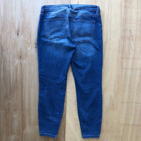 PISTOLA Women’s Destructed Medium Wash Mid Rise Zipper Hem STRETCHY Jeans 29 - Picture 6 of 9